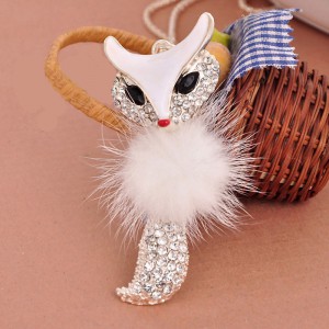100764-Fox-Necklace-with-feathers-white